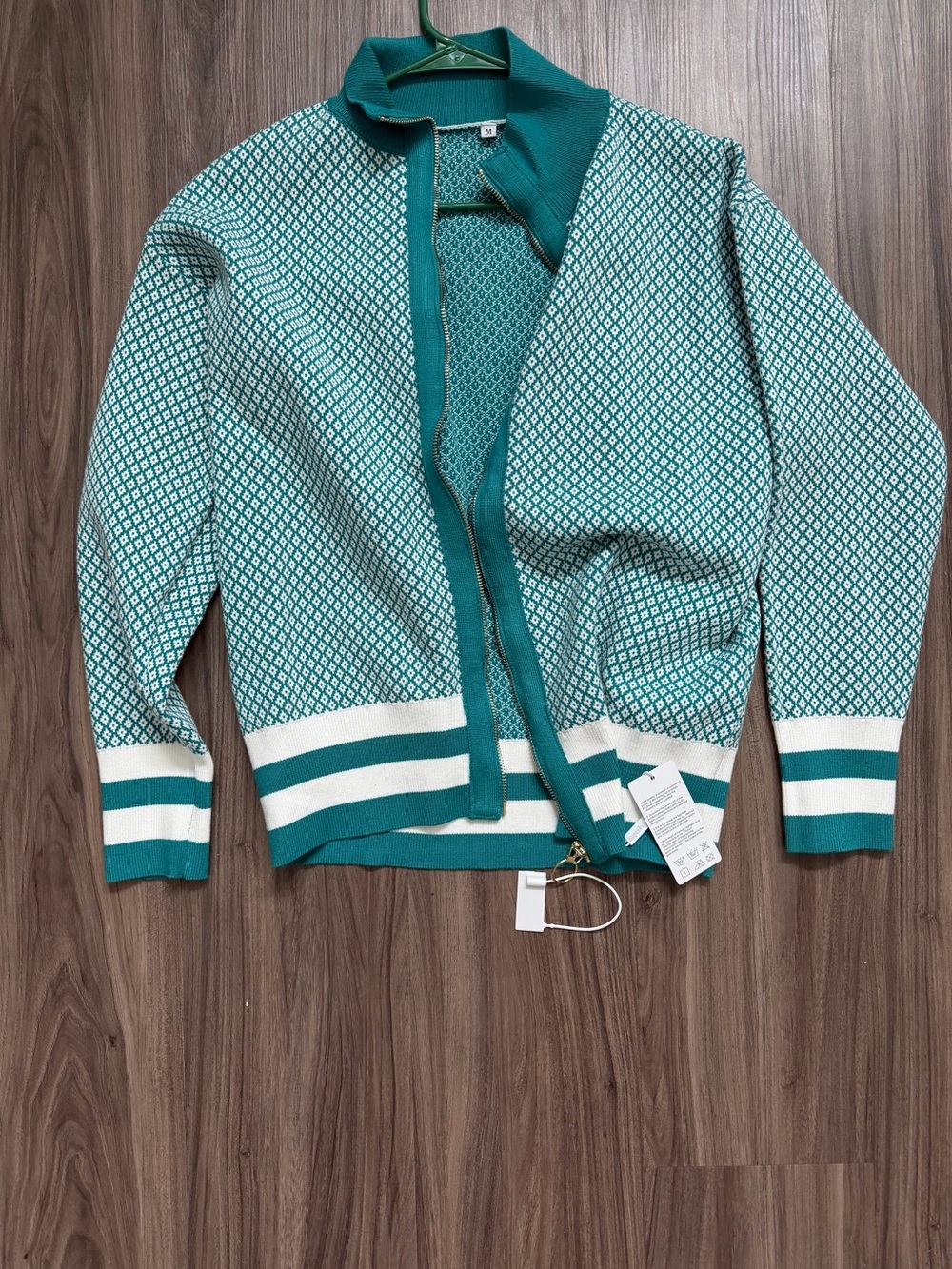 NWT Teal and White Patterned Knit Zip Cardigan Medium